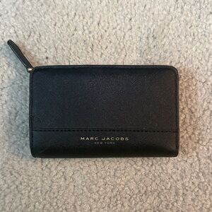 Marc Jacobs wallet